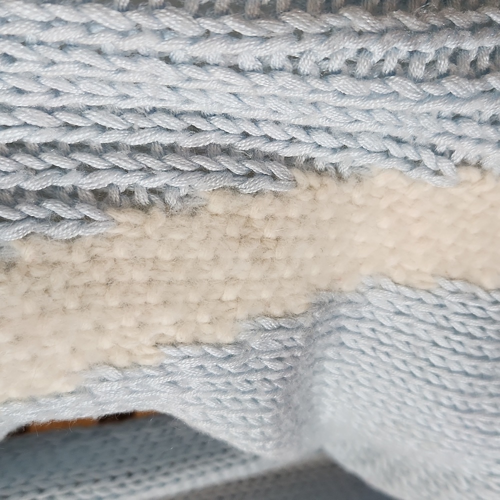Angora cable sweater - Picture 3 of 8